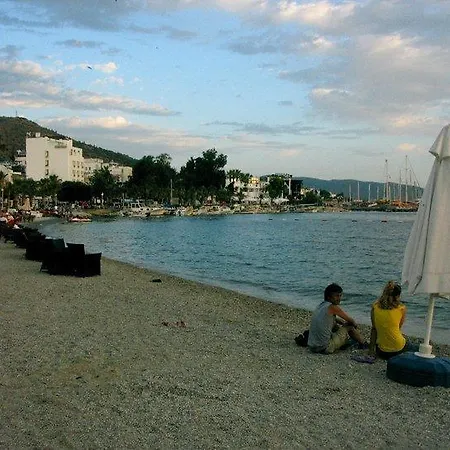 Merih Oda ve Kahvaltı 3*