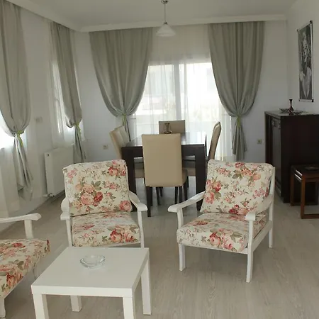 Merih Oda ve Kahvaltı 3*