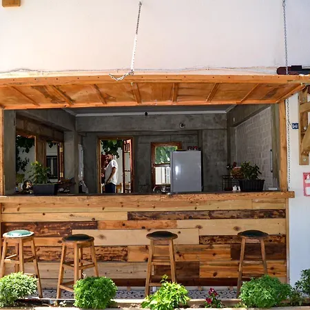 Merih ベッド・アンド・ブレックファスト 3*